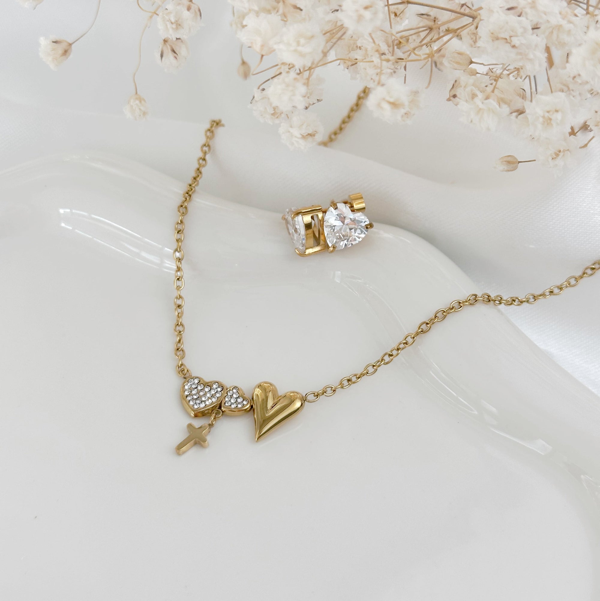 Devine Necklace