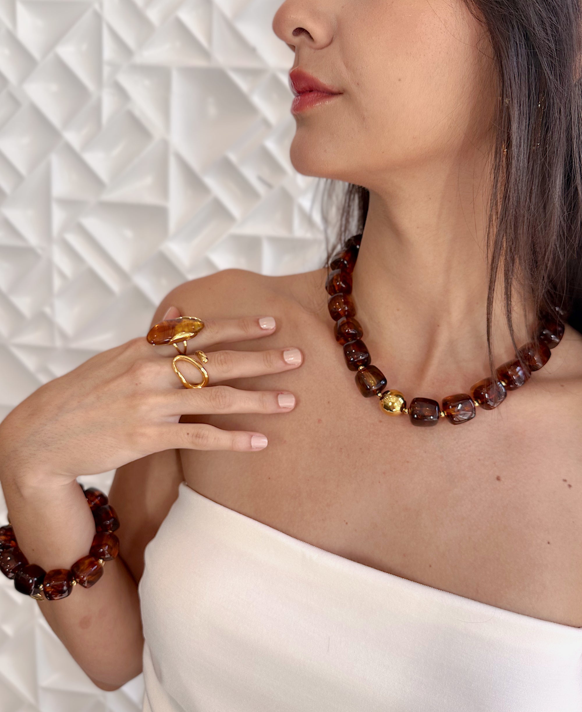 Taila Necklace