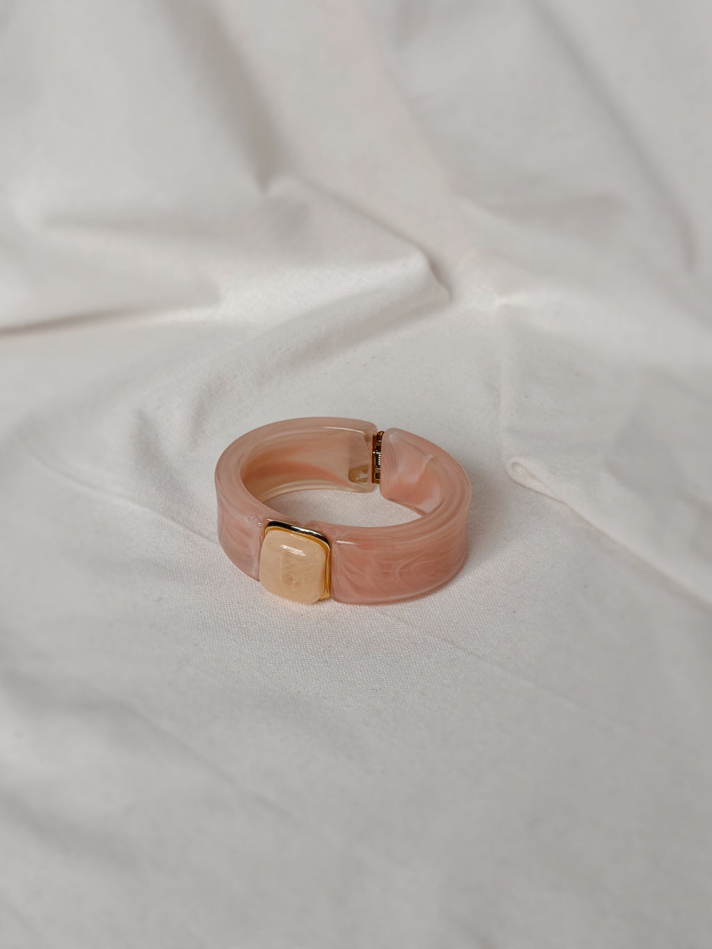Scaret Bracelet