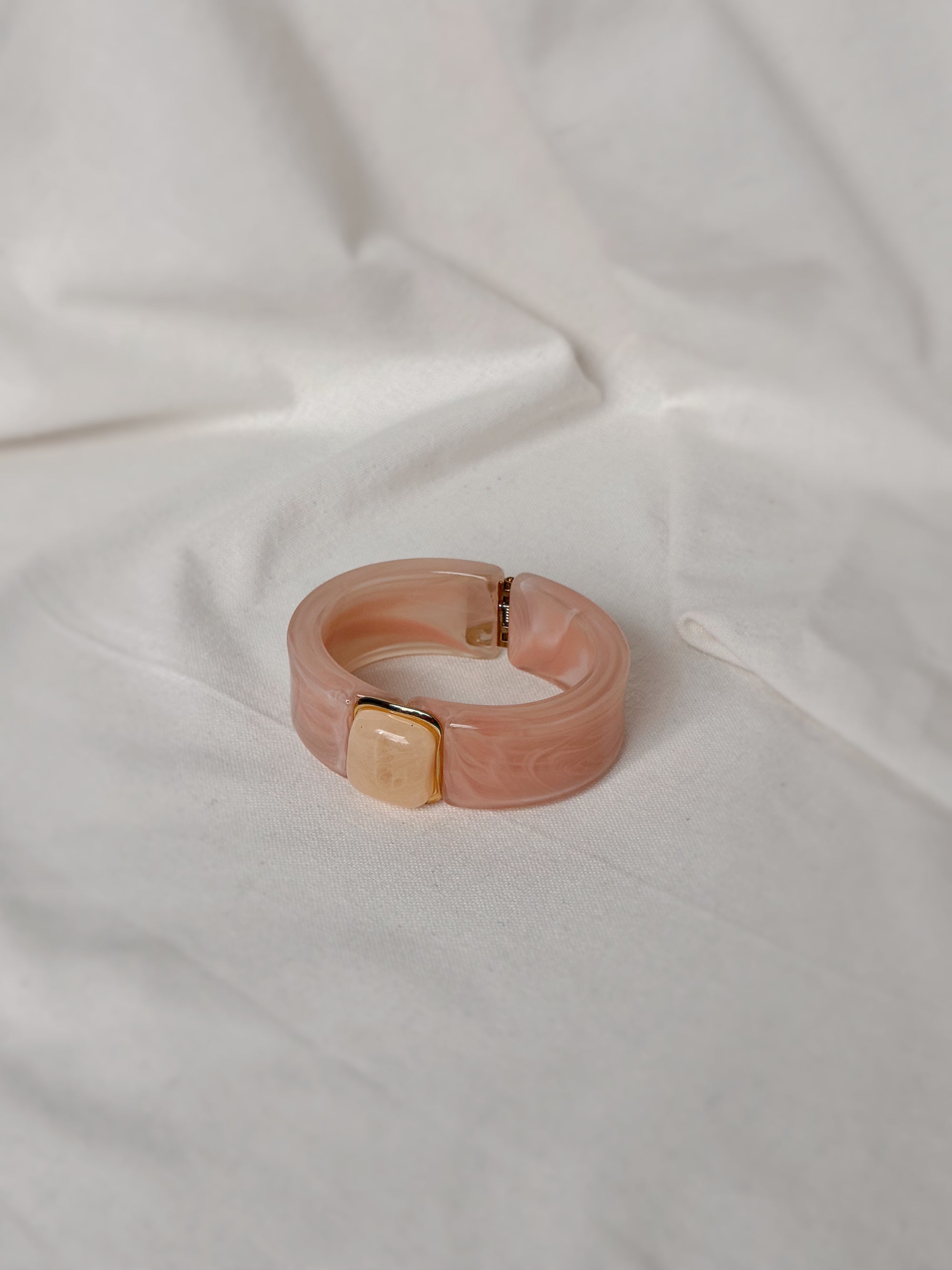 Scaret Bracelet