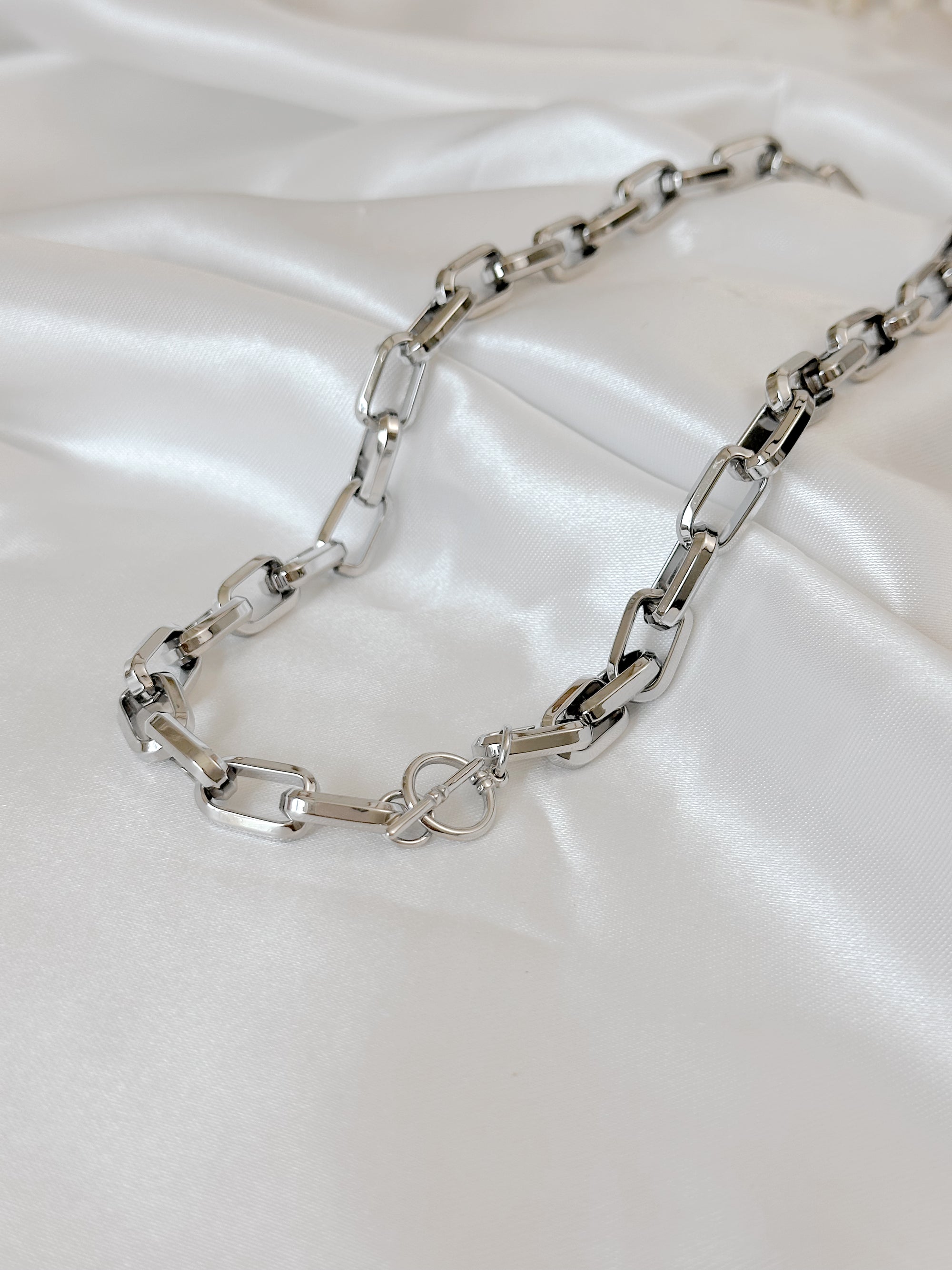 Linkd Chunky Necklace