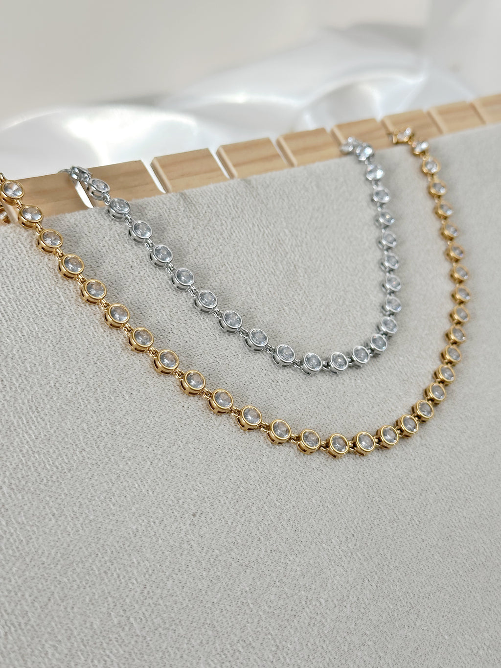 Obelia Necklace