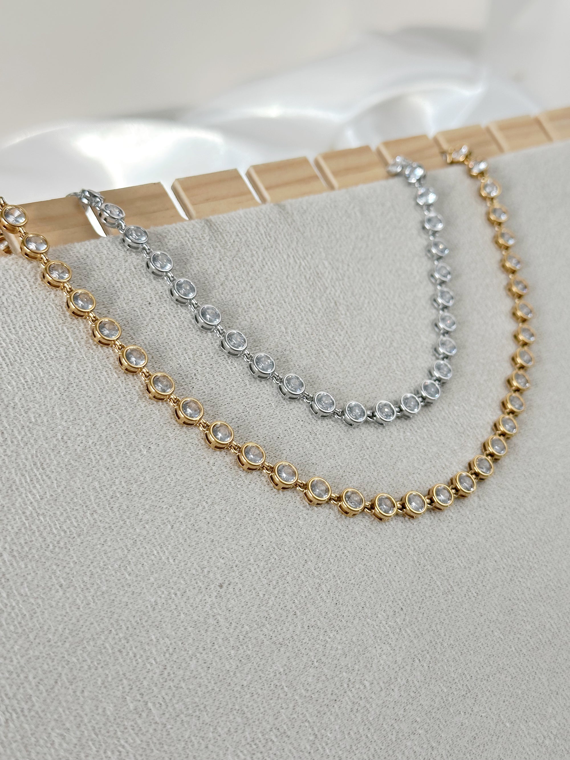 Obelia Necklace