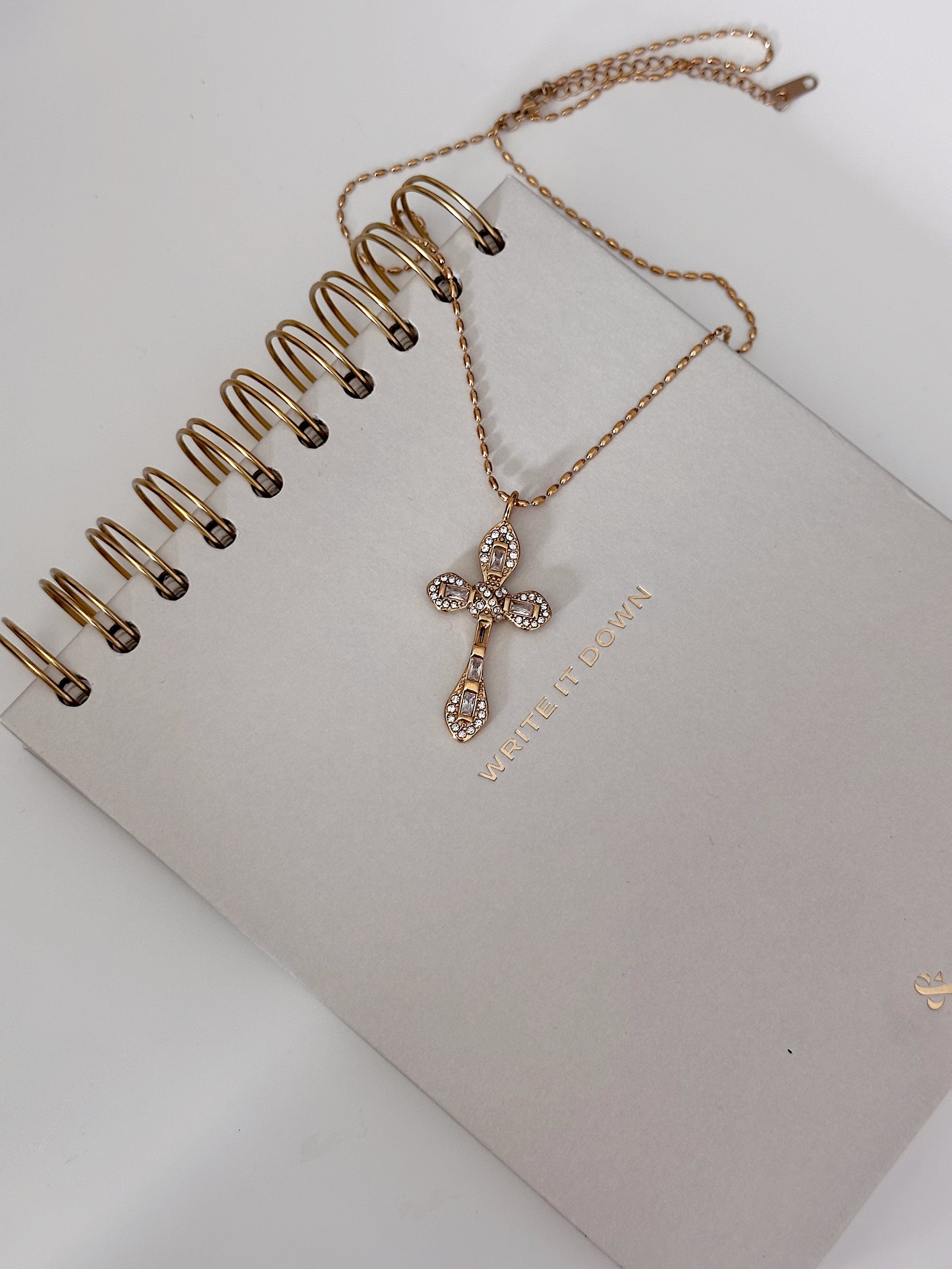 Croma Necklace
