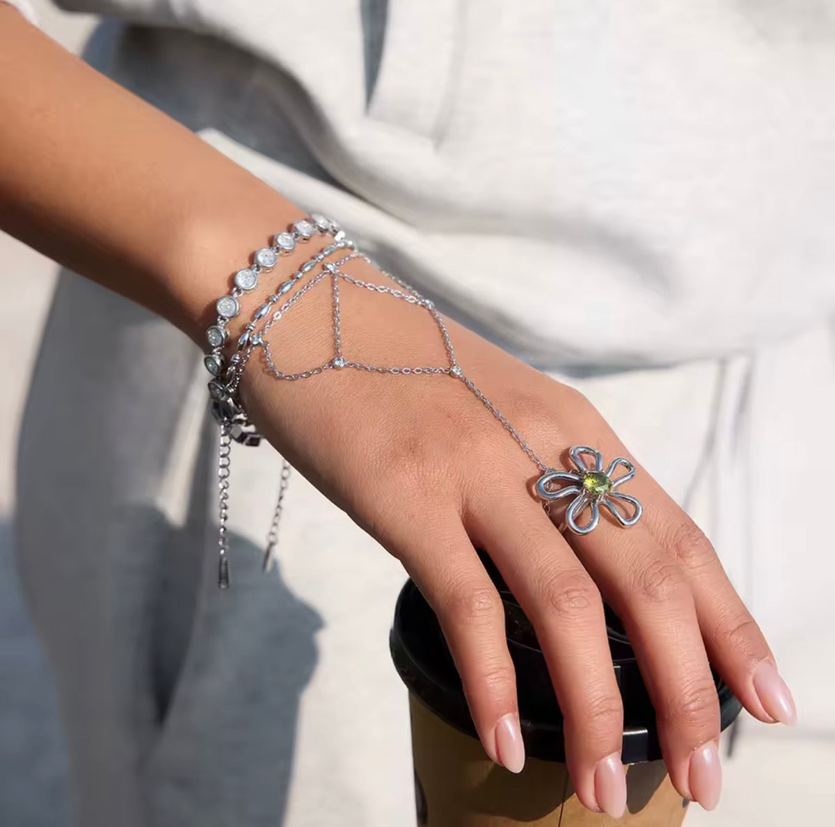 Anastasia Handchain