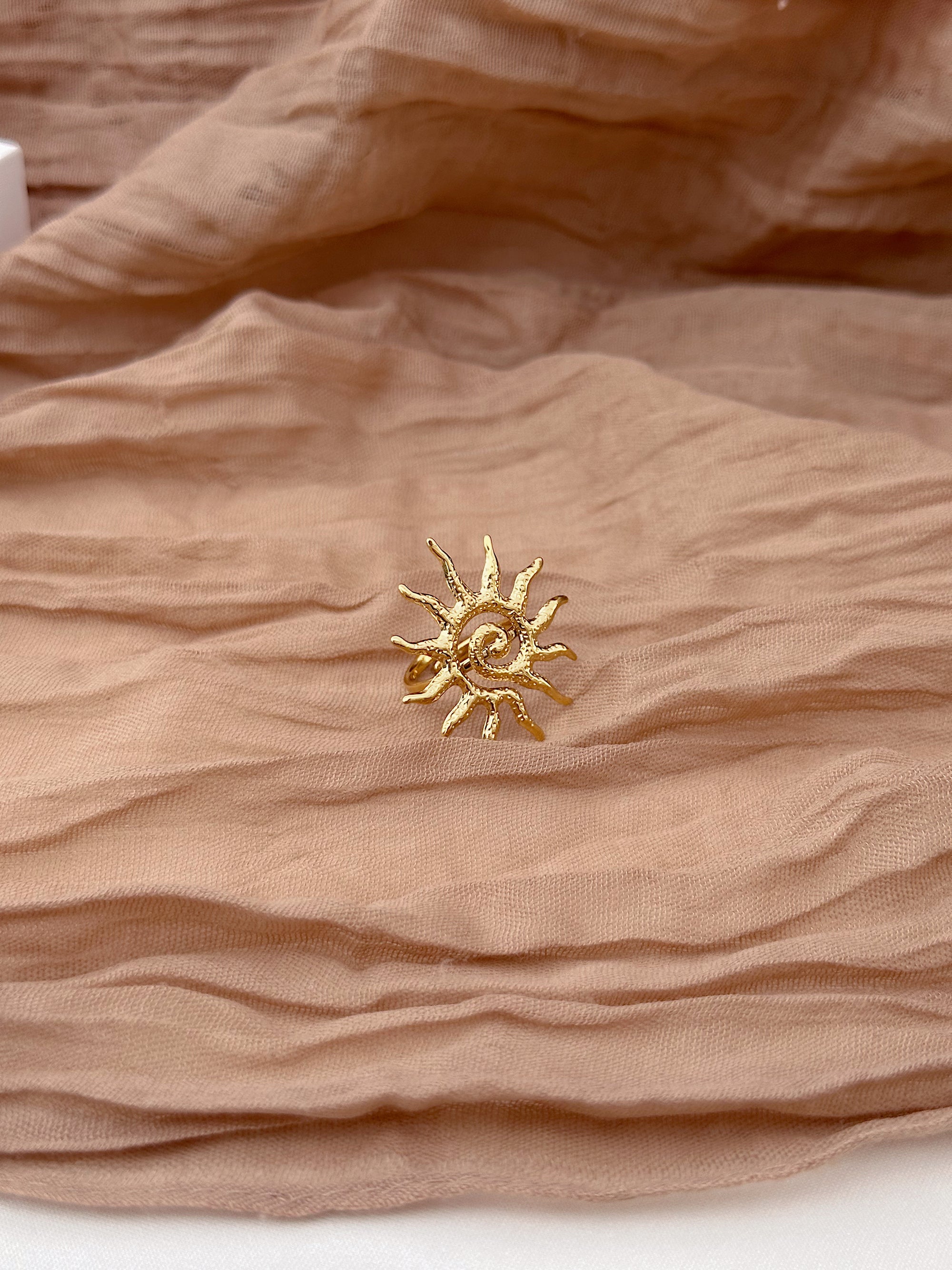 Solari Ring
