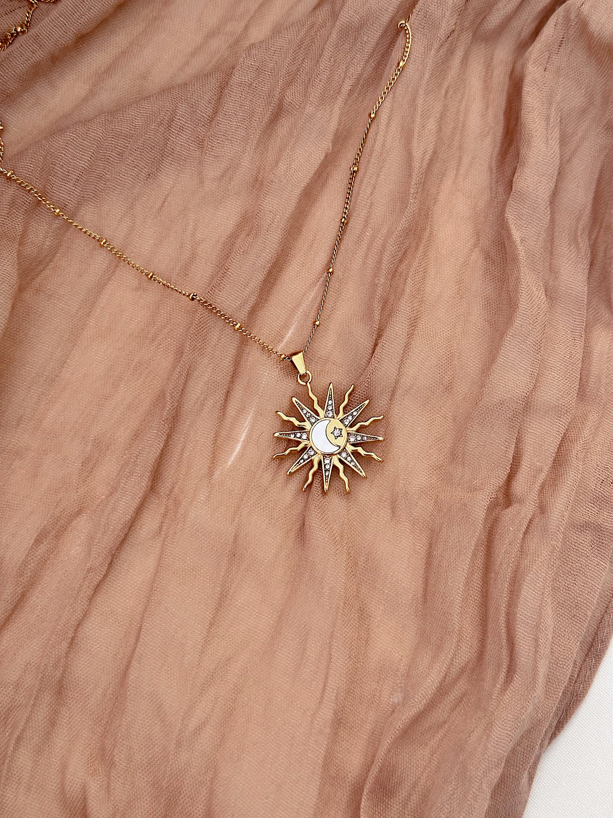 Glimmer Necklace